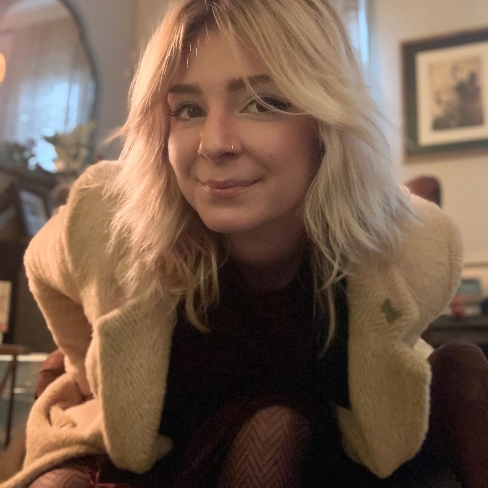 Meet your Posher, Kelly